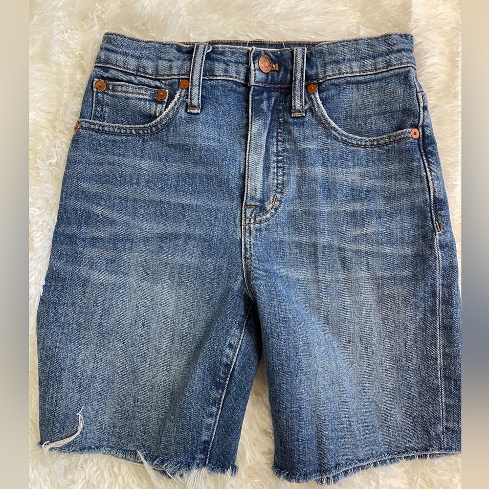 EUC Madewell High-Rise denim Mid- Length shorts.